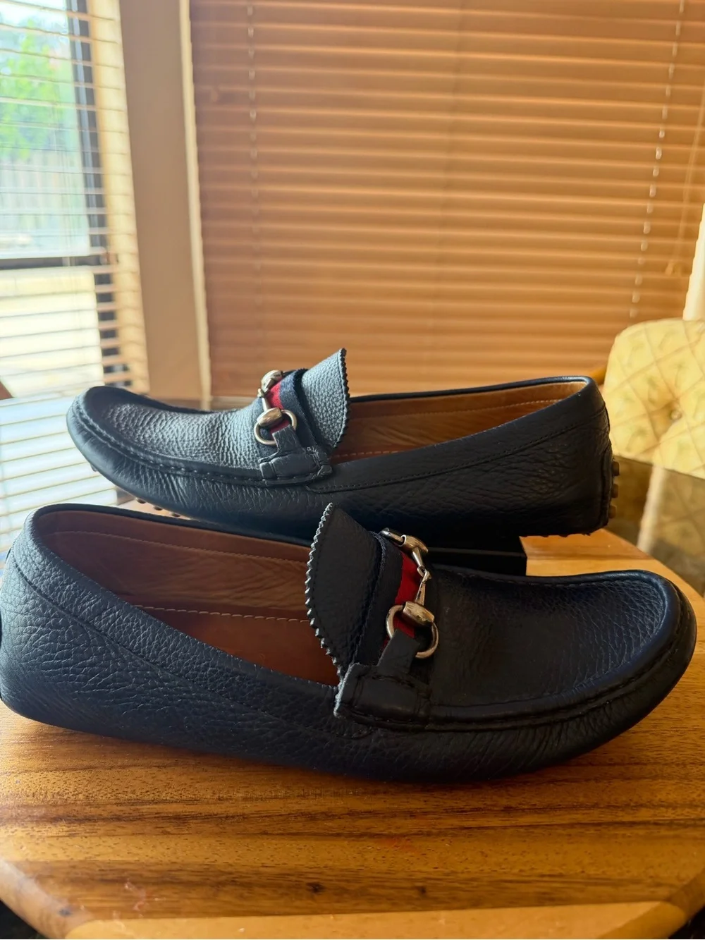 Gucci Men's Navy Leather Horse Bit Loafers Driving Shoes with Red Accent Sz 8
